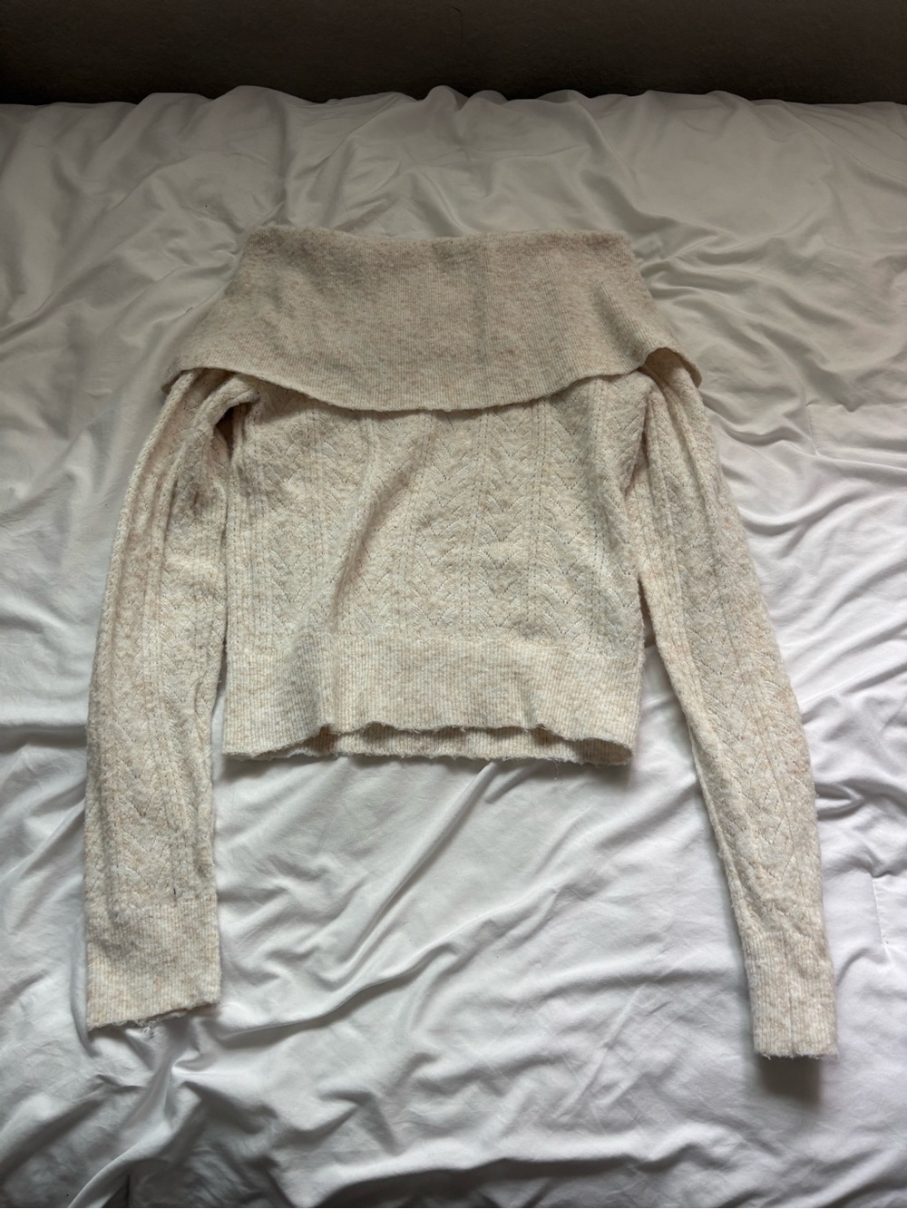 Jessica Simpson Cream Off-the-Shoulder Cable-Knit Sweater